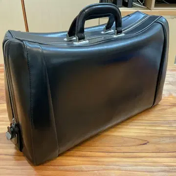 블랙 가죽 보스턴 백