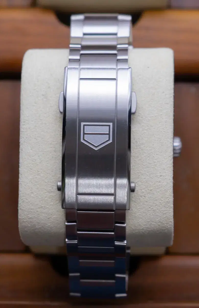 Product Details - 5