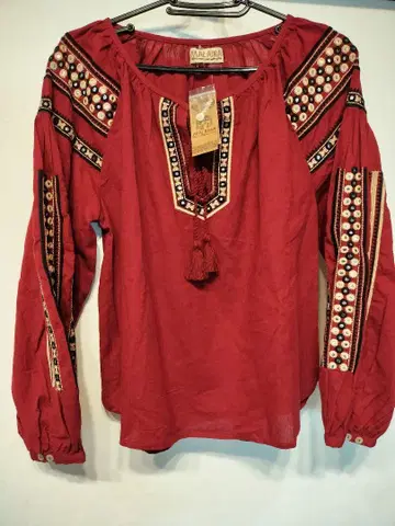 미사용 새상품 MALAIKA 자수 탑