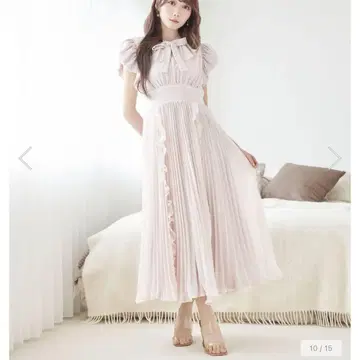 로즈 뮤즈 시폰 플리츠 드레스