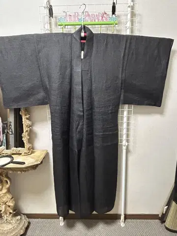 블랙 상의 천으로 여름 기모노 리메이크에 어떻습니까?