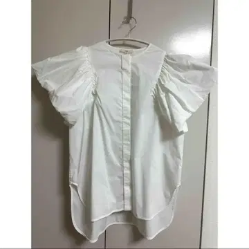 새상품급 yori 블라우스