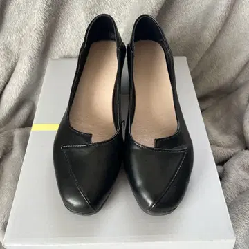 와이드 힐 펌프스 24cm 블랙