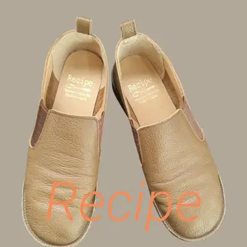 Recipe 베이지 가죽 슬립온 슈즈