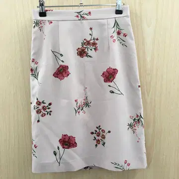 새상품 프로포션 바디 드레싱 꽃무늬 스커트 F0722A10