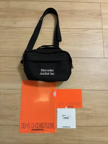 메르세데스 닻 잉크 숄더 파우치