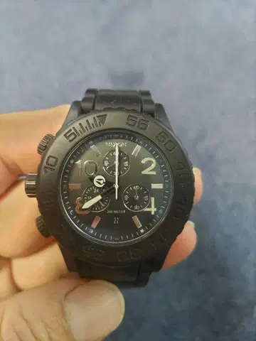 NIXON 크로노그래프 블랙 손목시계