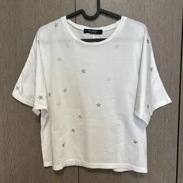 [브라민] 티셔츠 별 자수 짧은 기장