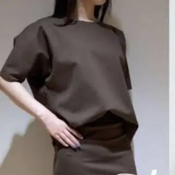 Theory 띠어리 코튼 분또 백 래글런 컷 티셔츠 반팔 브라운