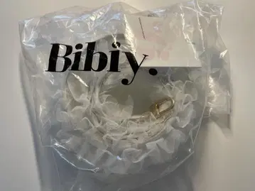 BIbiy. 숄더 스트랩 튤 화이트