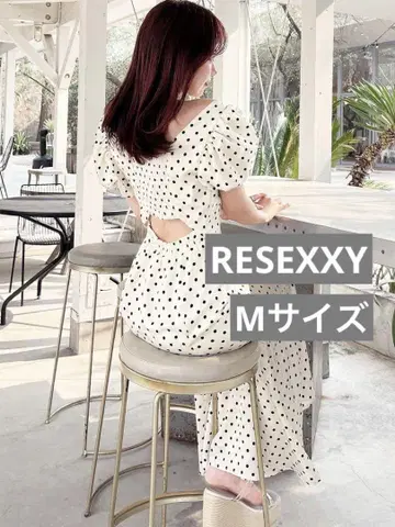 RESEXXY 버블 슬리브 머메이드 원피스 화이트 M 사이즈