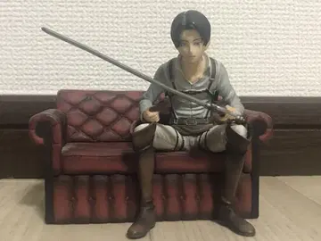 제일복권 진격의 거인 ~자유를 향한 진격~ B상 리바이 피규어
