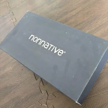NONNATIVE 샌들