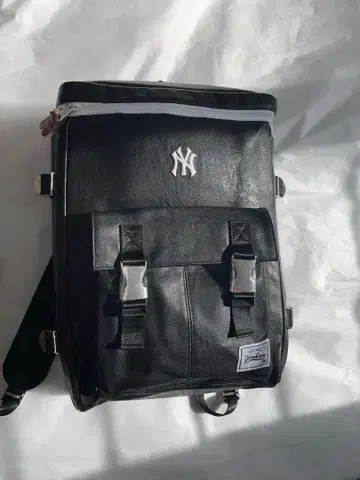 MLB 백팩 남녀 공용 대용량 스타일리시 블랙