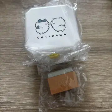 CHIIKAWA 하치와레 컴팩트 샵