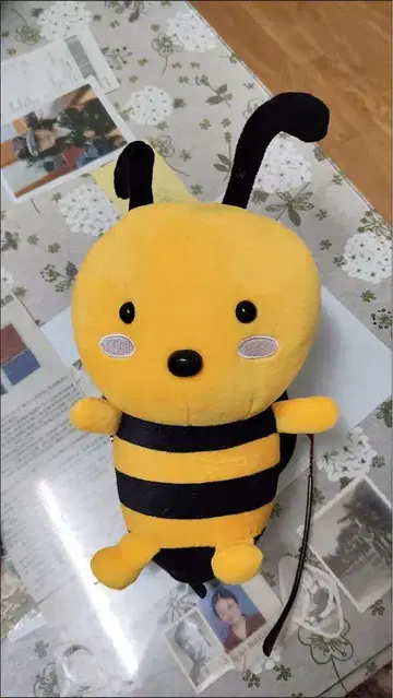 벌 모양의 봉제 인형 약 30cm