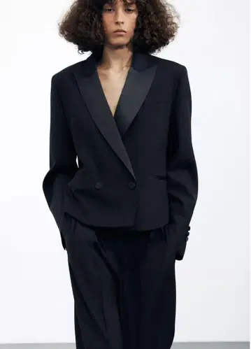 미사용 새상품 자라(ZARA) 블랙 자켓
