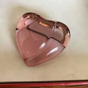 Baccarat 핑크 하트 브로치