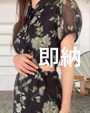 클레인 시어 플라워 미니 퍼프 원피스
