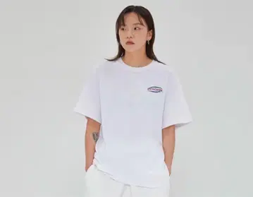 MCnCHIPs 화이트 티셔츠 유니섹스