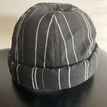 H.W. DOG&CO 롤 캡 스트라이프