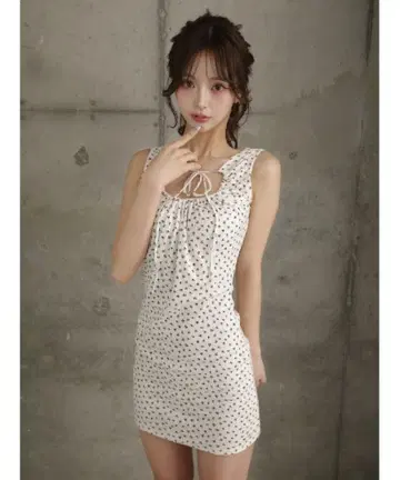 다리치 Darich 프론트 오픈 플로럴 미니 원피스