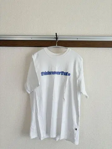 디스이즈네버댓 화이트 티셔츠