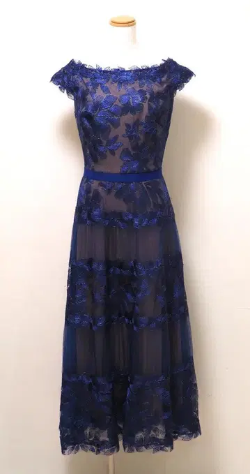 TADASHI SHOJI 롱 포멀 드레스 '10' / 13호 정도