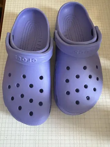 Crocs 퍼플 클로그 샌들
