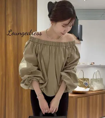 새상품 Loungedress 벌룬 오프숄더 블라우스