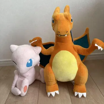 포켓몬 뮤우와 리자몽 봉제 인형 세트