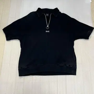HUF 하프 지퍼 피케 셔츠 L 사이즈 블랙 계열 스트릿