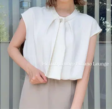 Natural Beauty Basic 드레이프감 리본 블라우스