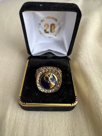 HUF 20주년 한정판 반지