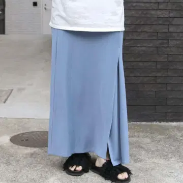 슬릿 스커트