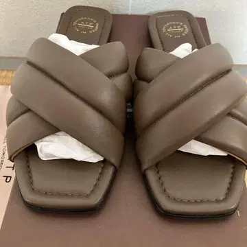 가죽 샌들 사이즈 38 이탈리아제 타카시마야 구매