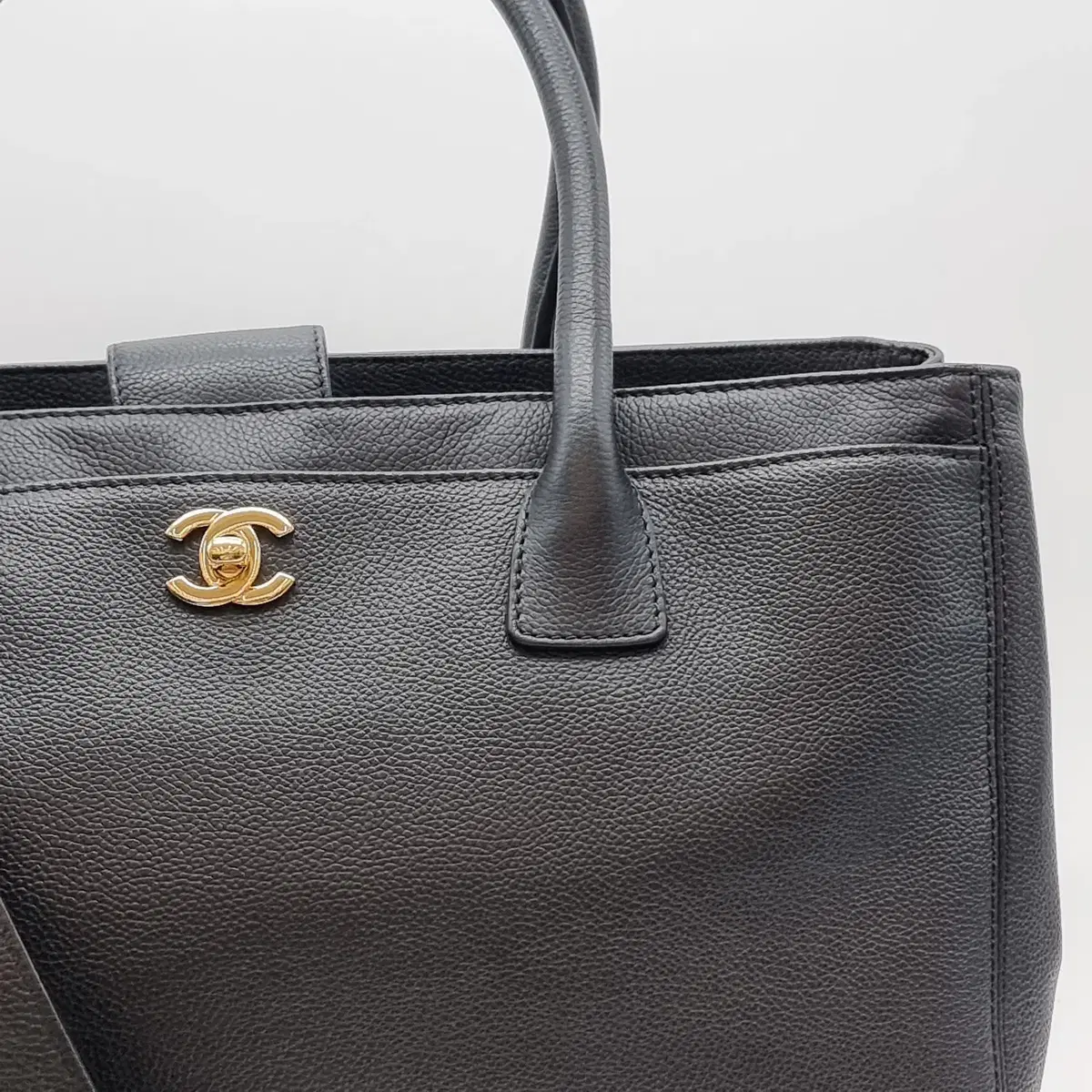 CHANEL | 샤넬 Chanel Surf Tote Bag Keum Hardware 2CHB071651