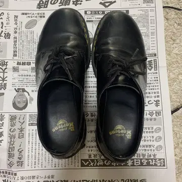 Dr. Martin 가죽 신발 3홀
