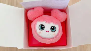 twice 팝업 반지 모브리 허벅지