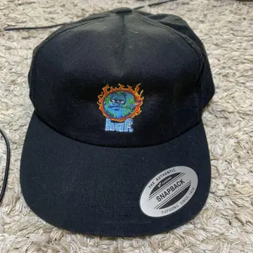 HUF 스냅백 캡 블랙
