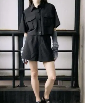 CUT OUT SHORT 올인원 SLY 슬라이