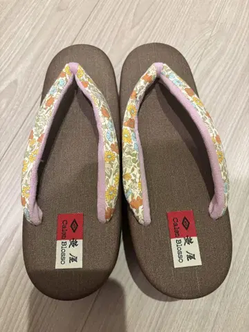 Calen Blosso 꽃무늬 조리 M 사이즈