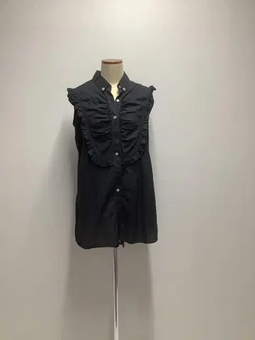 모스키노 블랙 프릴 슬리브리스 셔츠