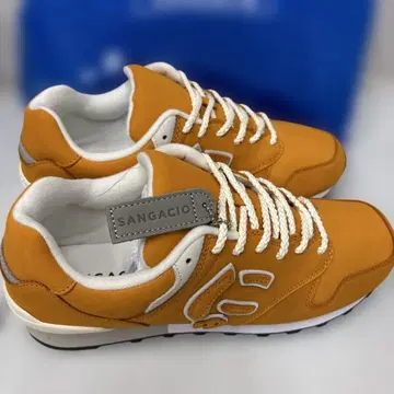 새상품급 한정품 SANGACIO 스니커즈 27cm