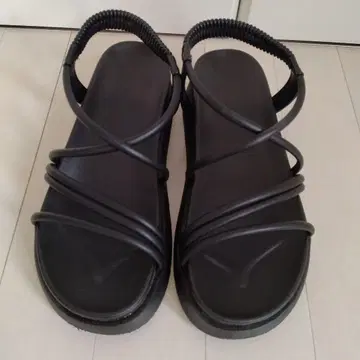 블랙 스포츠 샌들 통굽