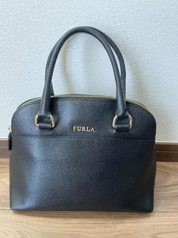 FURLA 블랙 핸드백