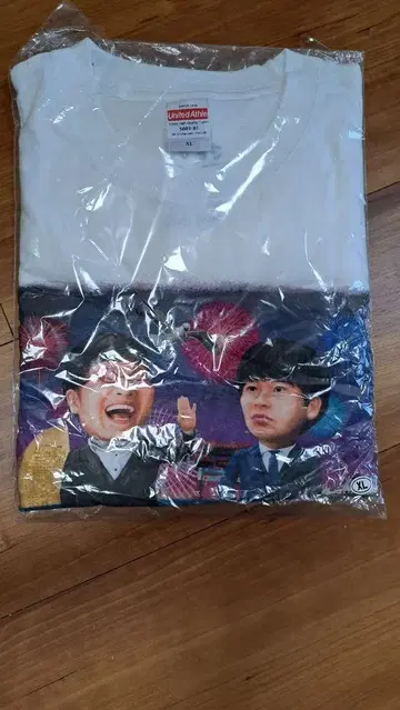 티셔츠 (사요나라타리나이 후타리) XL