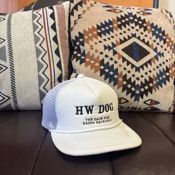THE H.W.DOG&CO. 메쉬 캡 화이트