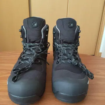 캐러밴 블랙 하이컷 등산화 28cm