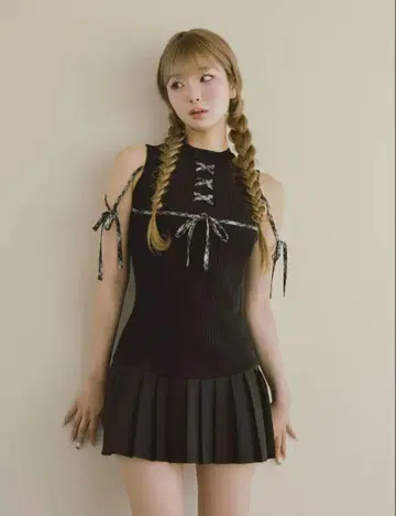 다리치 도킹 레이스업 미니 원피스